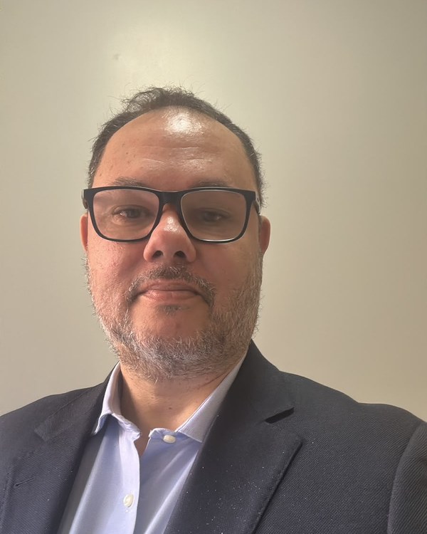 Dr. Eduardo Pontes