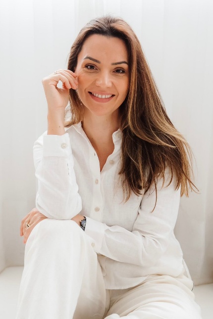 Alline Oliveira Meireles Godoi