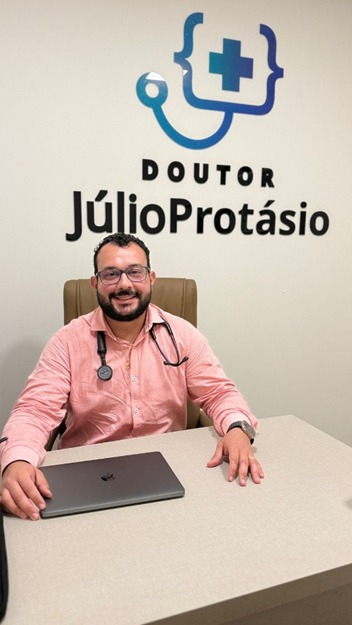 Dr. Júlio Protásio