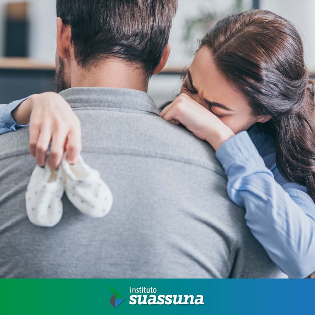 A dor de parir um filho morto sozinha