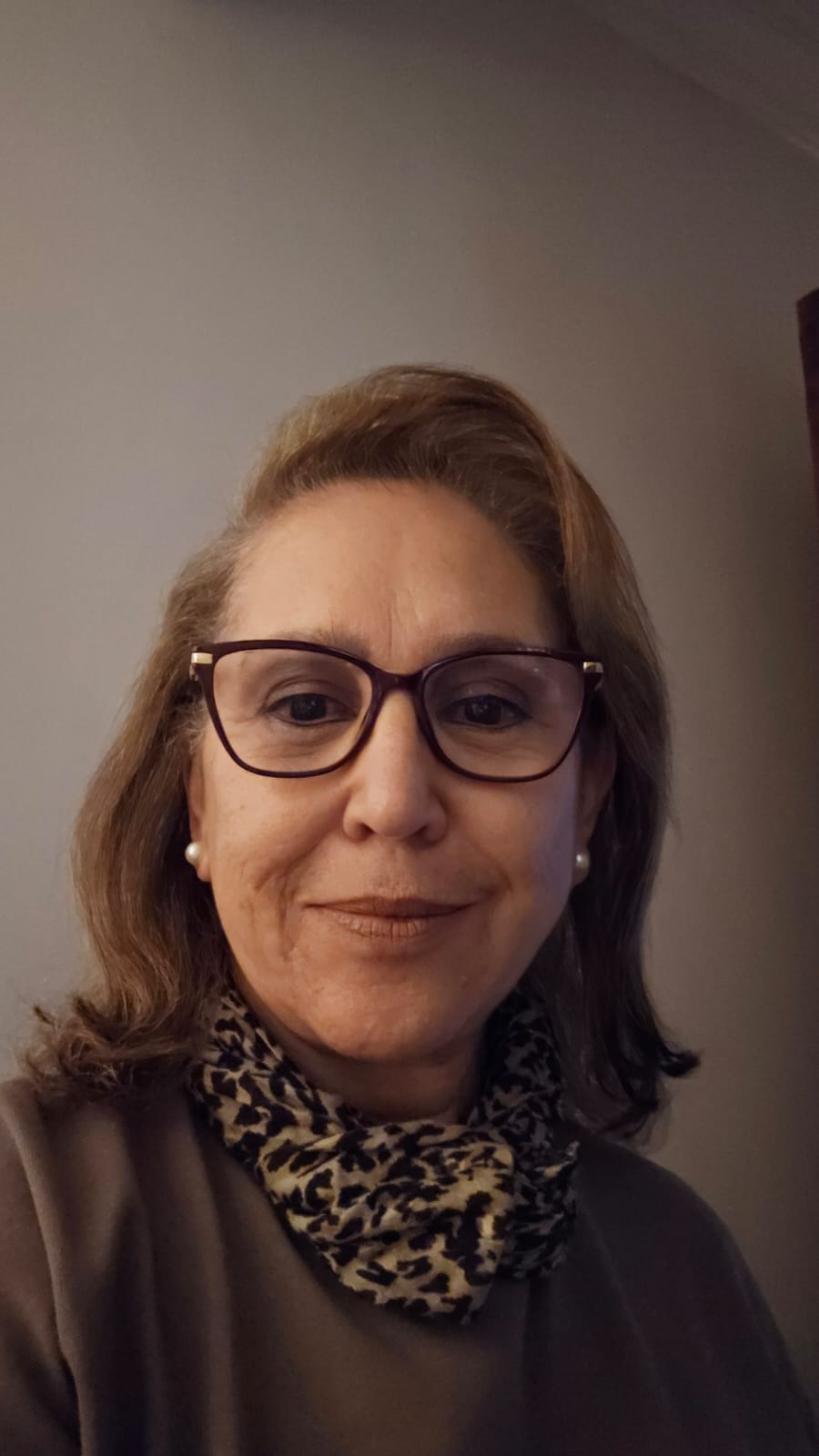 Me. Kátia Straube